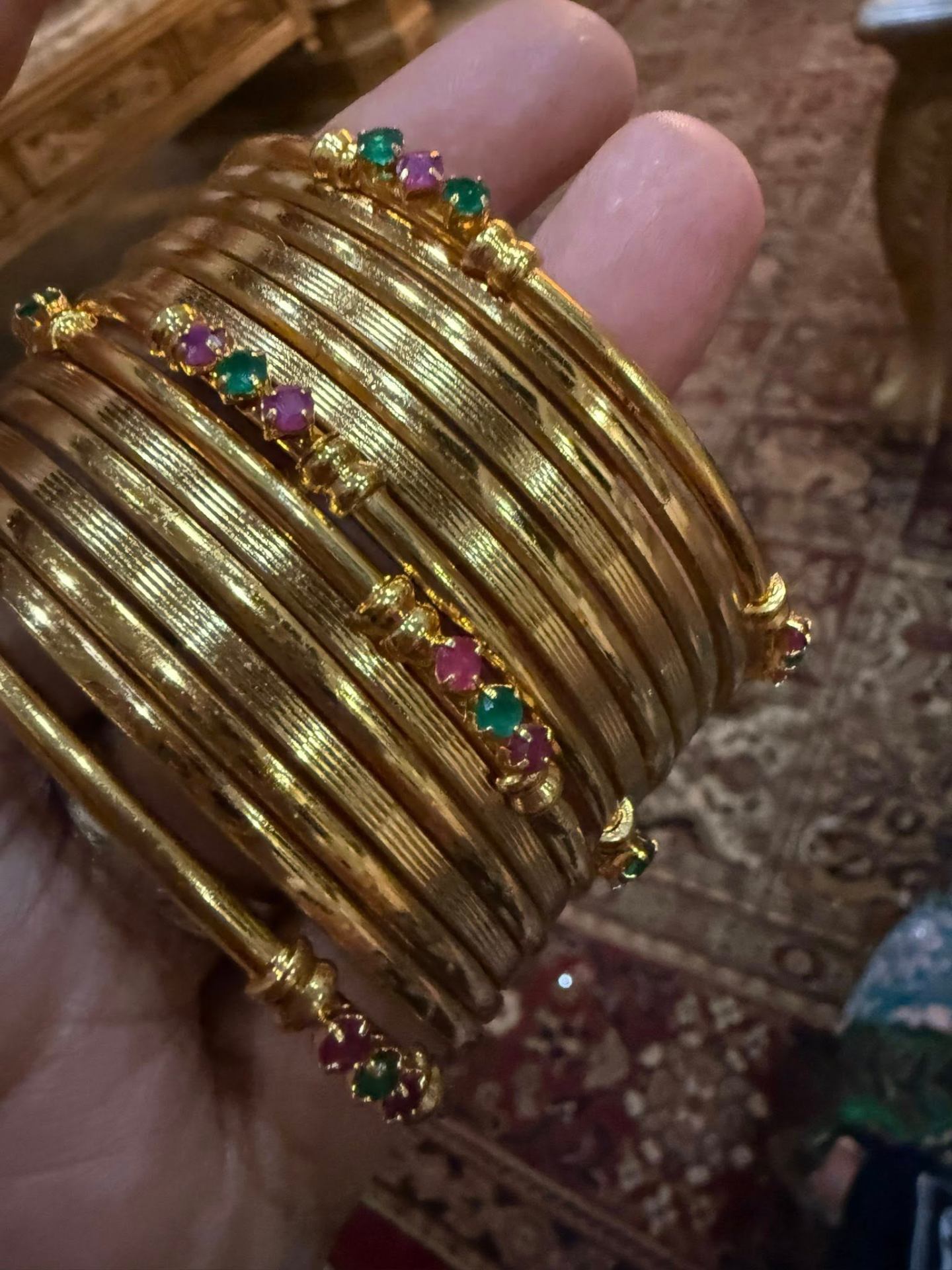 Laal Zumurrud Stack
