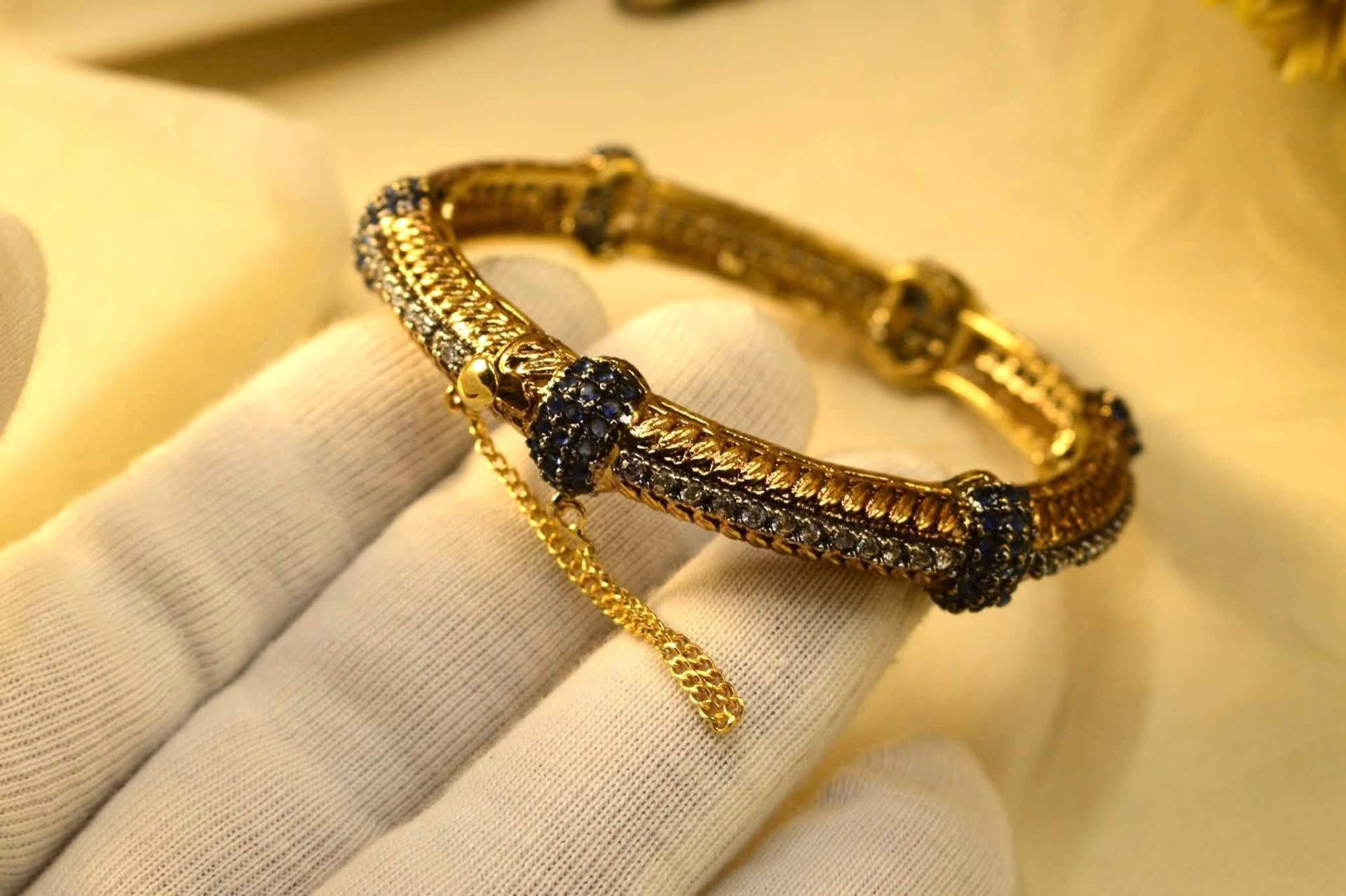 Neelam Rope Cuff