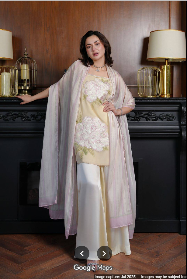 Couture lookbook piece 4
