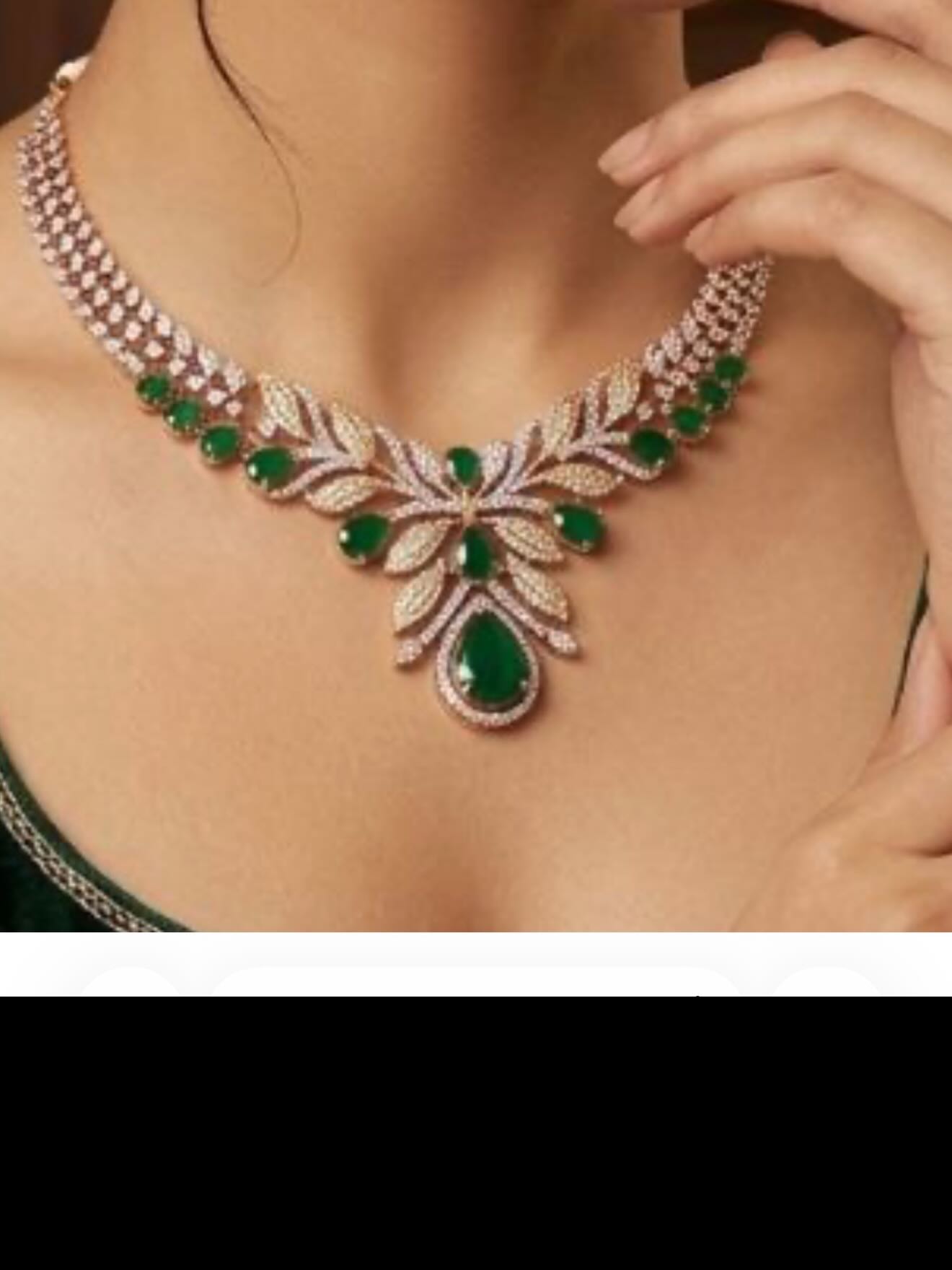 Patti Emerald Vine Necklace